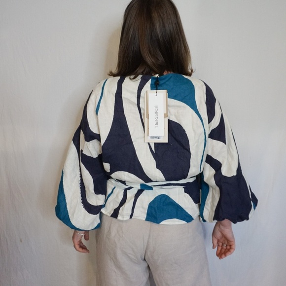 Stunning 100% linen new with tag Cala De La Cruz Mayu wrap top size large - Picture 4 of 16